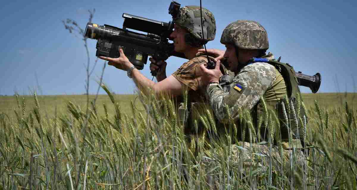 Ukraine-Russia war – live: Kyiv strikes Crimea port as Biden lifts ban on using US missiles to defend Kharkiv