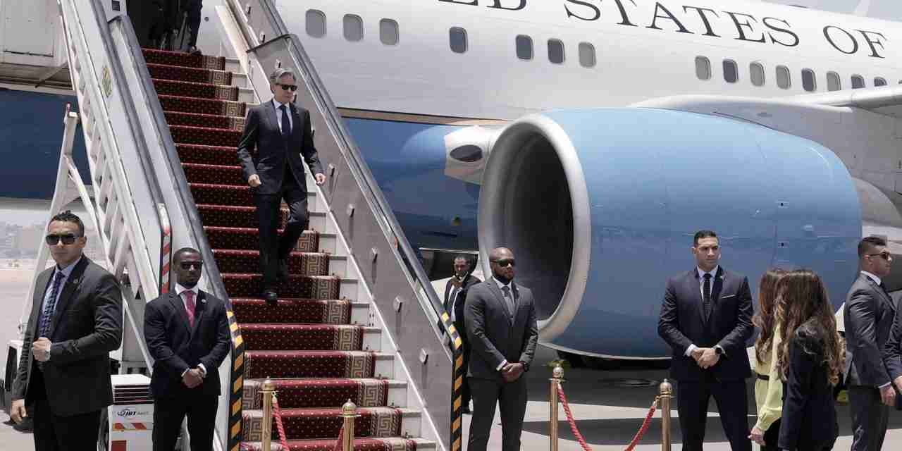 Middle East Crisis: U.N. Security Council Passes U.S.-Backed Cease-Fire Resolution