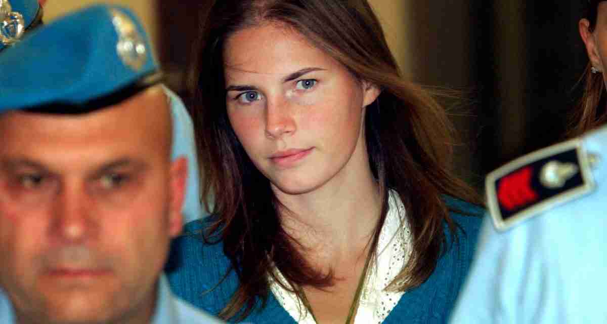 Watch as Amanda Knox arrives at Italian court for slander trial linked to Meredith Kercher’s murder