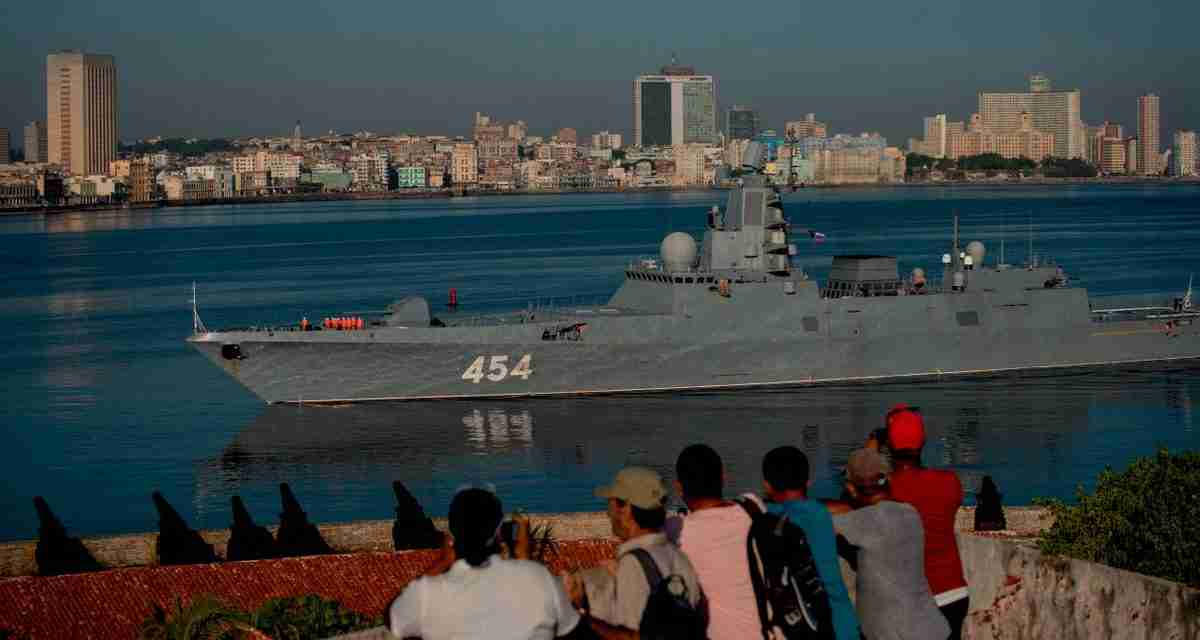 Ukraine-Russia war – live: Putin ‘invokes Cuban Missile Crisis’ as he moves ‘nuclear-capable’ ships to Havana