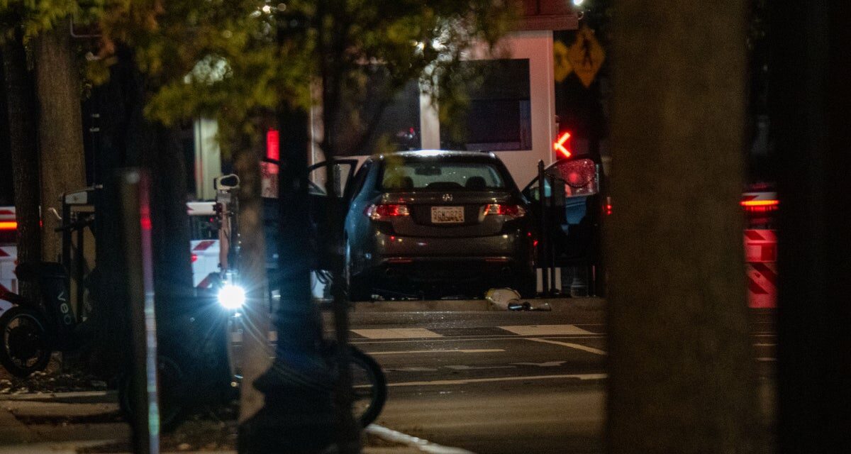 Driver arrested after vehicle slams into White House security gate