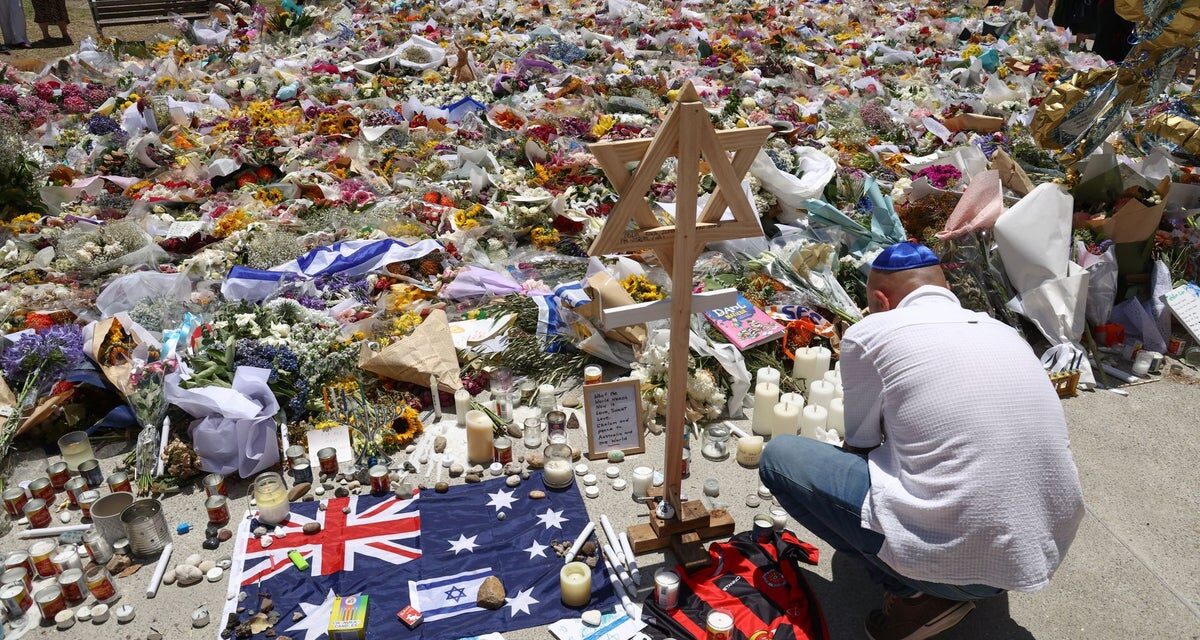 Albanese tightens Australia’s hate speech laws after Bondi beach terror attack
