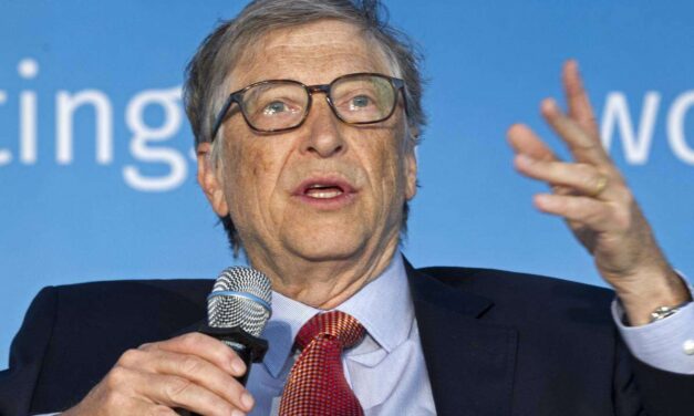 Bill Gates Addresses Epstein Ties in Staff Meeting, Says He “Took Responsibility”