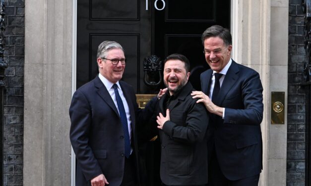 Ukraine-Russia war latest: Starmer says ‘focus must remain’ on European conflict after meeting Zelensky
