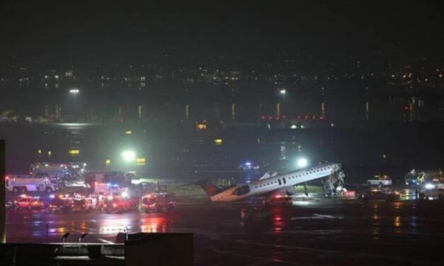 Fatal Collision at LaGuardia: Air Canada Crew Killed in Runway Crash