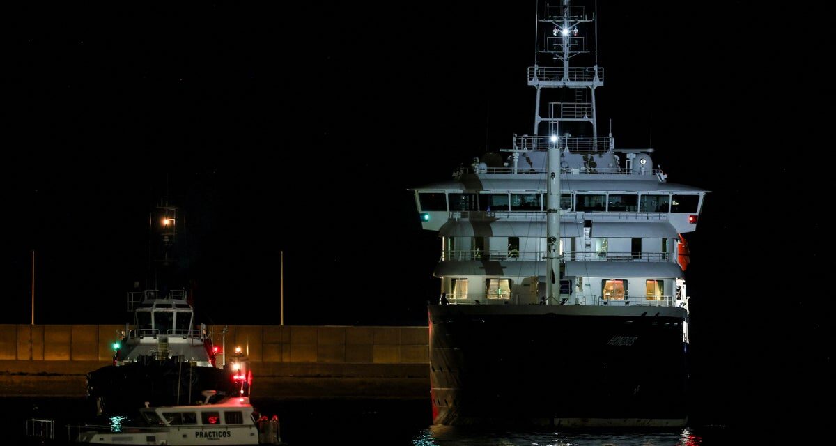 Hantavirus latest: Cruise ship arrives in Tenerife as UK sends plane to evacuate passengers