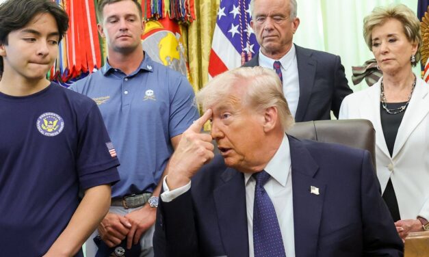 Trump describes Iran war horrors in Oval Office full of kids: ‘Right between the eyes’